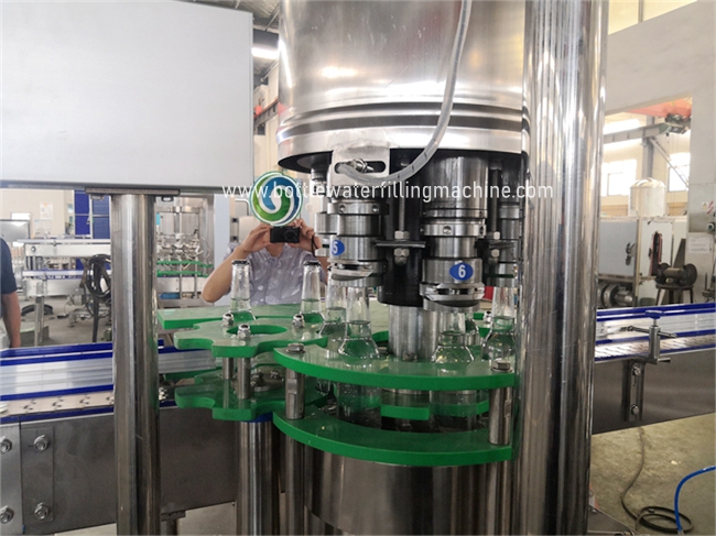 SUS304 CSD 탄산 음료 충전물 기계 2000ml 병 크기 2