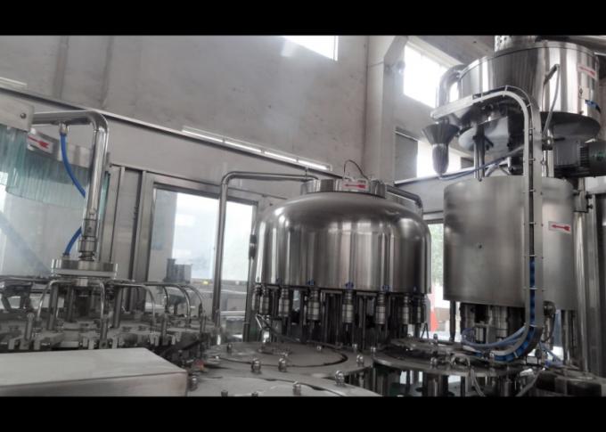 플라스틱 병을 위한 탄산 음료 채우는 선 탄화된 음료 충전물 기계 1
