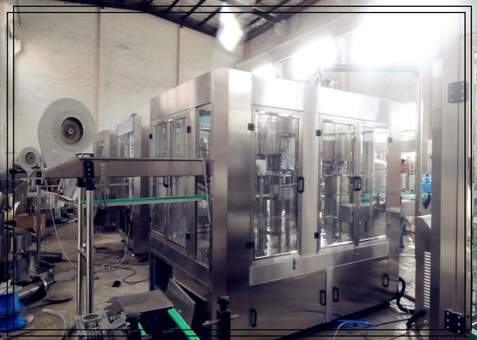 PLC는 음료 공장 SUS304 은빛 백색을 위한 과일 주스 충전물 기계를 통제합니다 1