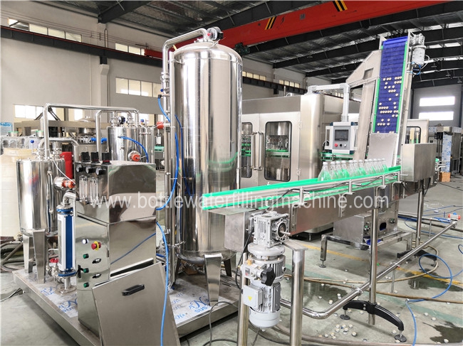 8000 BPH 유리병 PLC 통제를 가진 탄산 청량 음료 충전물 기계 2