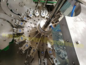 Stainless Steel Beverage Filling Equipment / Liquid Bottle Filling Machine